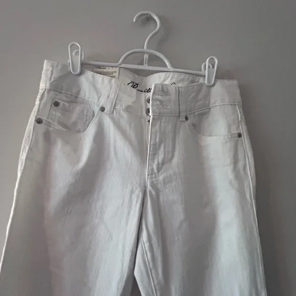TOMMY HILFIGER • Off White Bootcut Jeans • 6 • - Picture 3 of 7